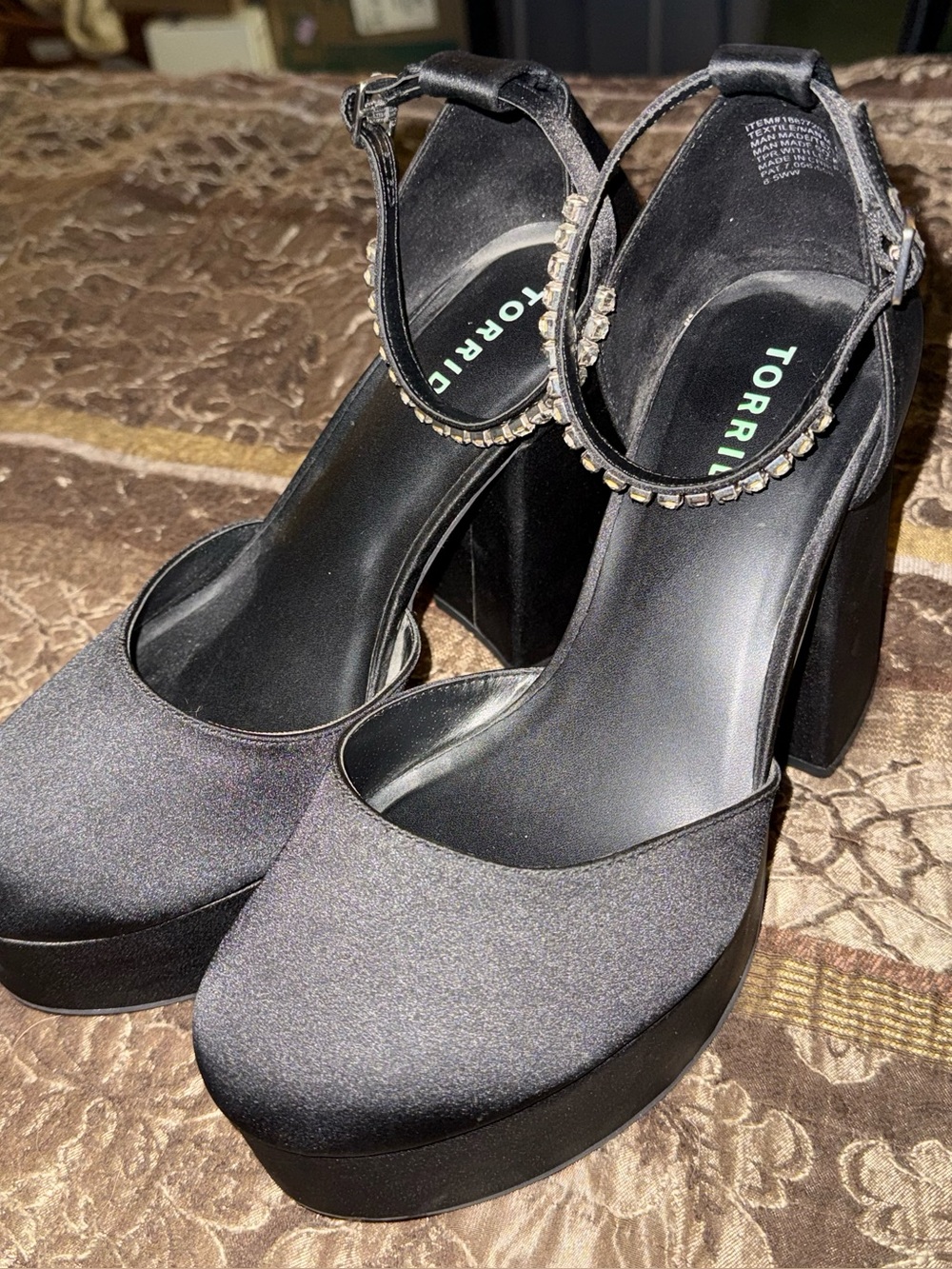 Torrid Black Satin Platform Shoes with Rhinestones Size 8.5